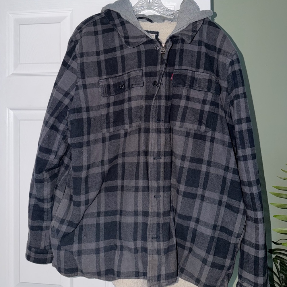Levi's Black and Gray Plaid double lined Jacket
